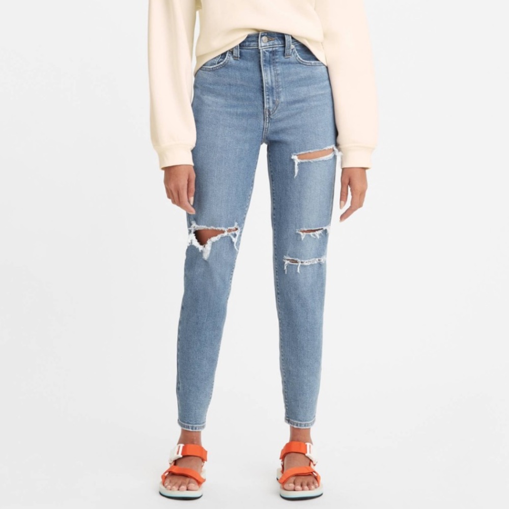 Levi’s High Waisted Mom Jeans
